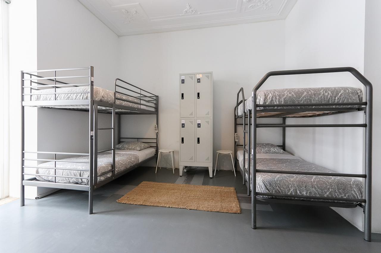 Kab+1 Hostel Лиссабон Экстерьер фото